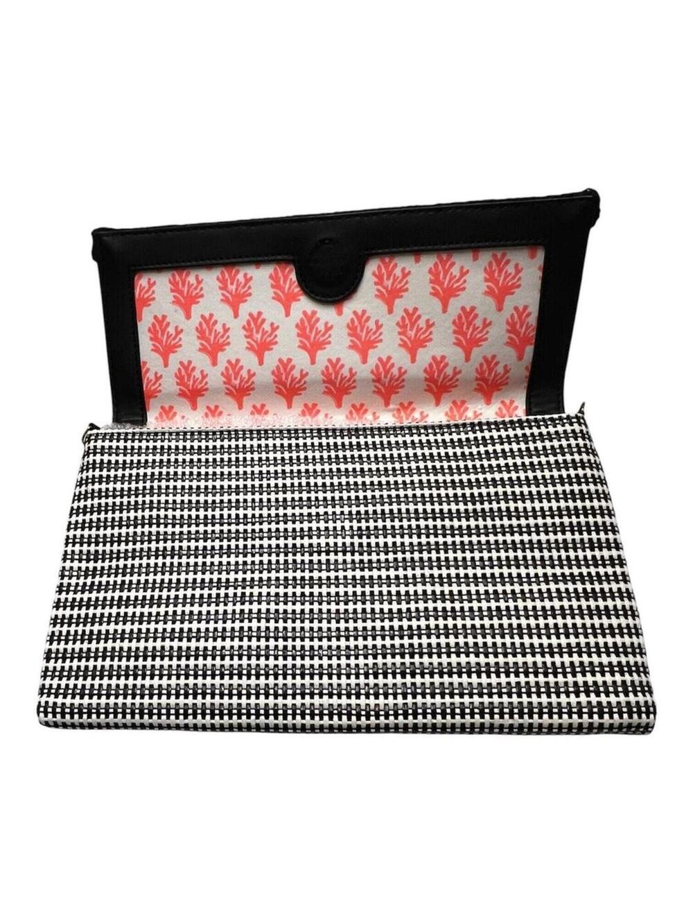 New Stella & Dot Black White Patterned Clutch, Coral Lining Resort Coastal Vacay